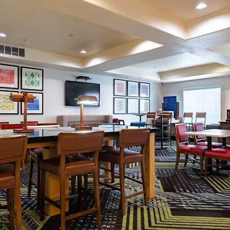 Holiday Inn Express Hotel & Suites Evanston By Ihg Extérieur photo