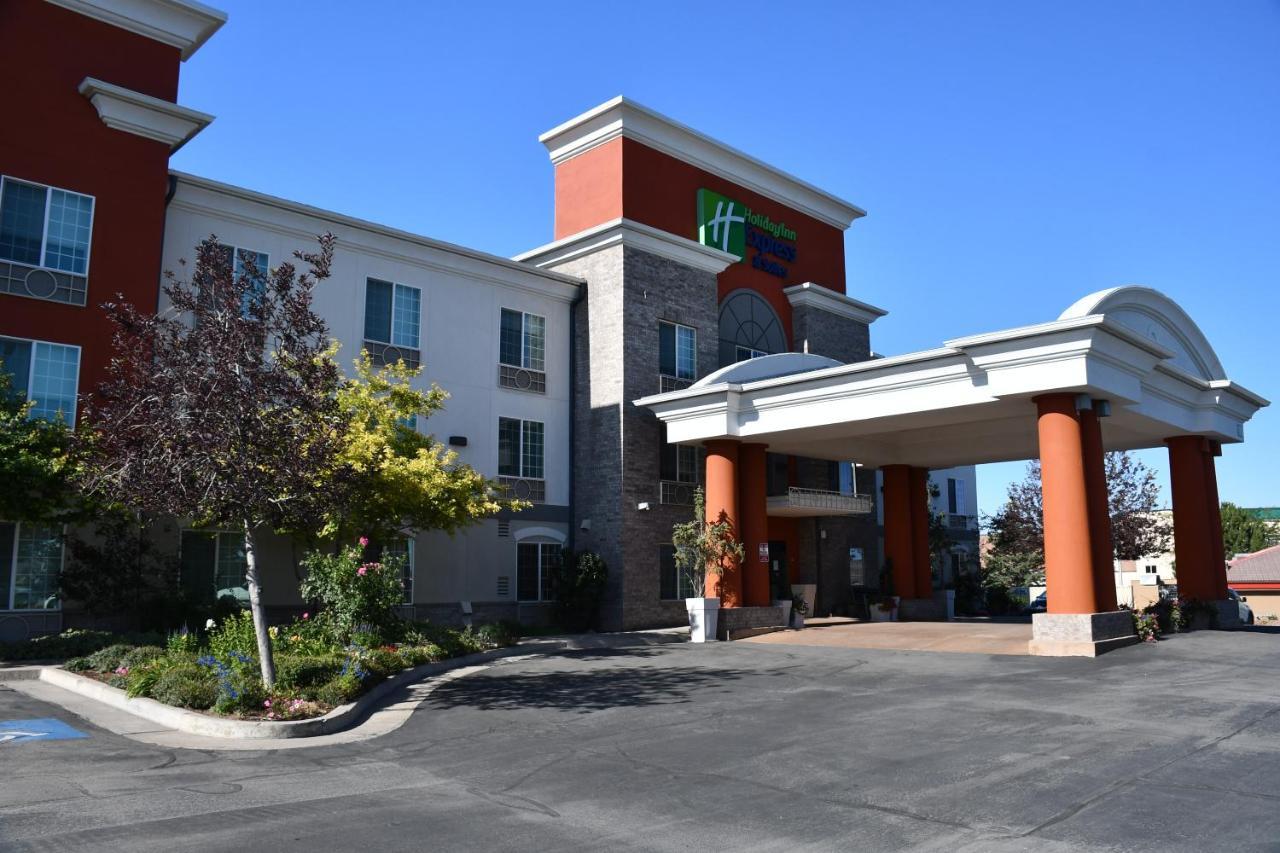 Holiday Inn Express Hotel & Suites Evanston By Ihg Extérieur photo