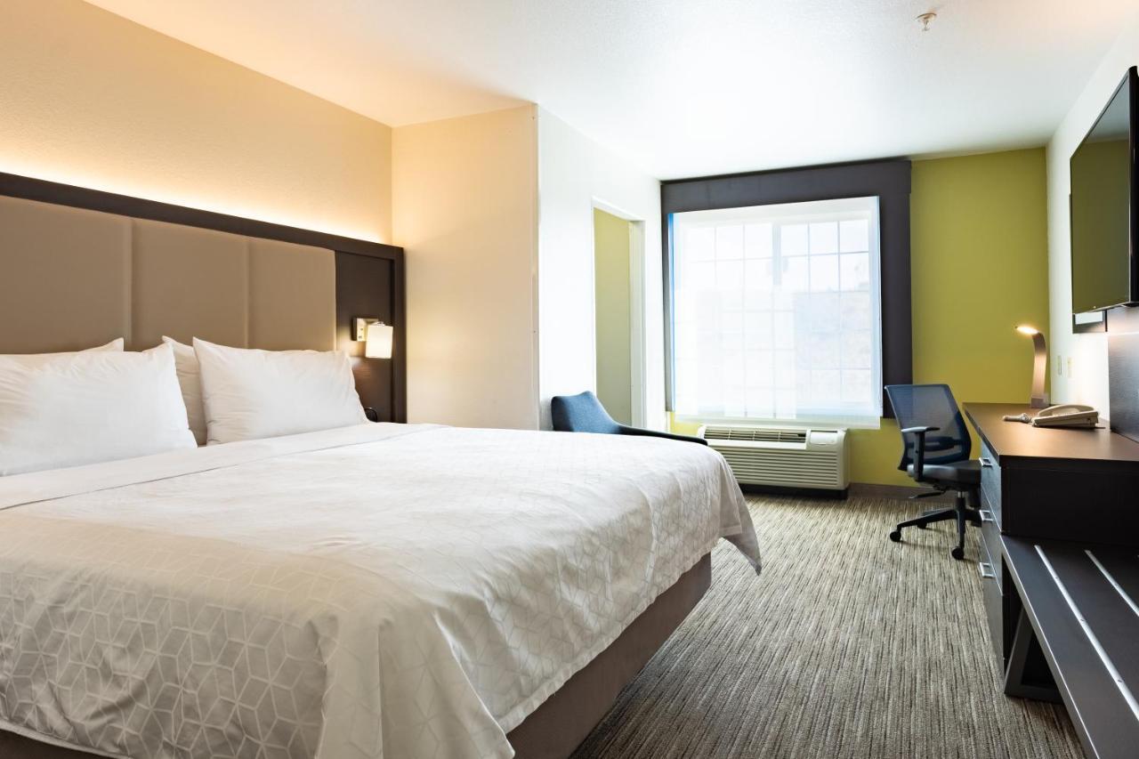 Holiday Inn Express Hotel & Suites Evanston By Ihg Extérieur photo