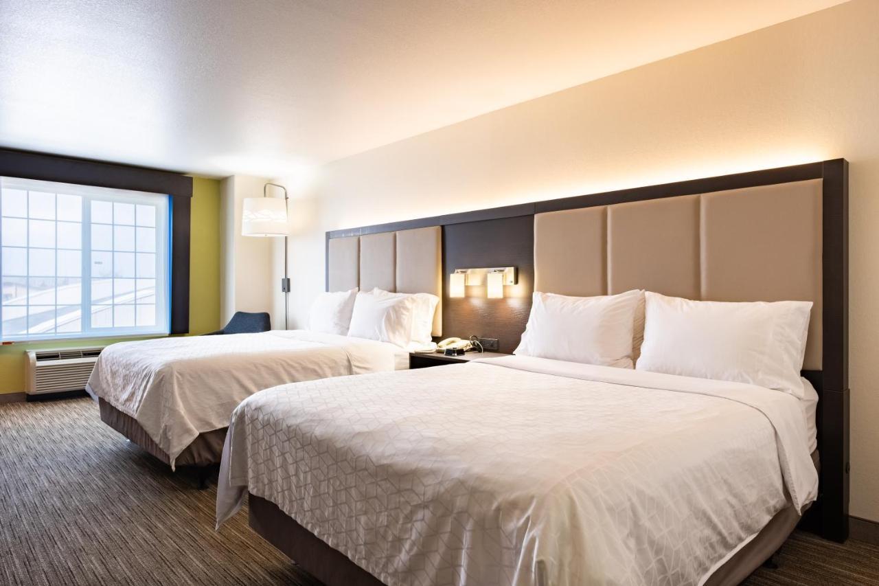 Holiday Inn Express Hotel & Suites Evanston By Ihg Extérieur photo