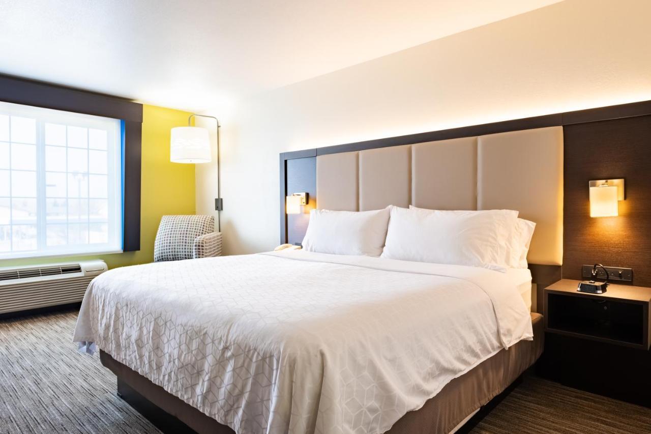Holiday Inn Express Hotel & Suites Evanston By Ihg Extérieur photo