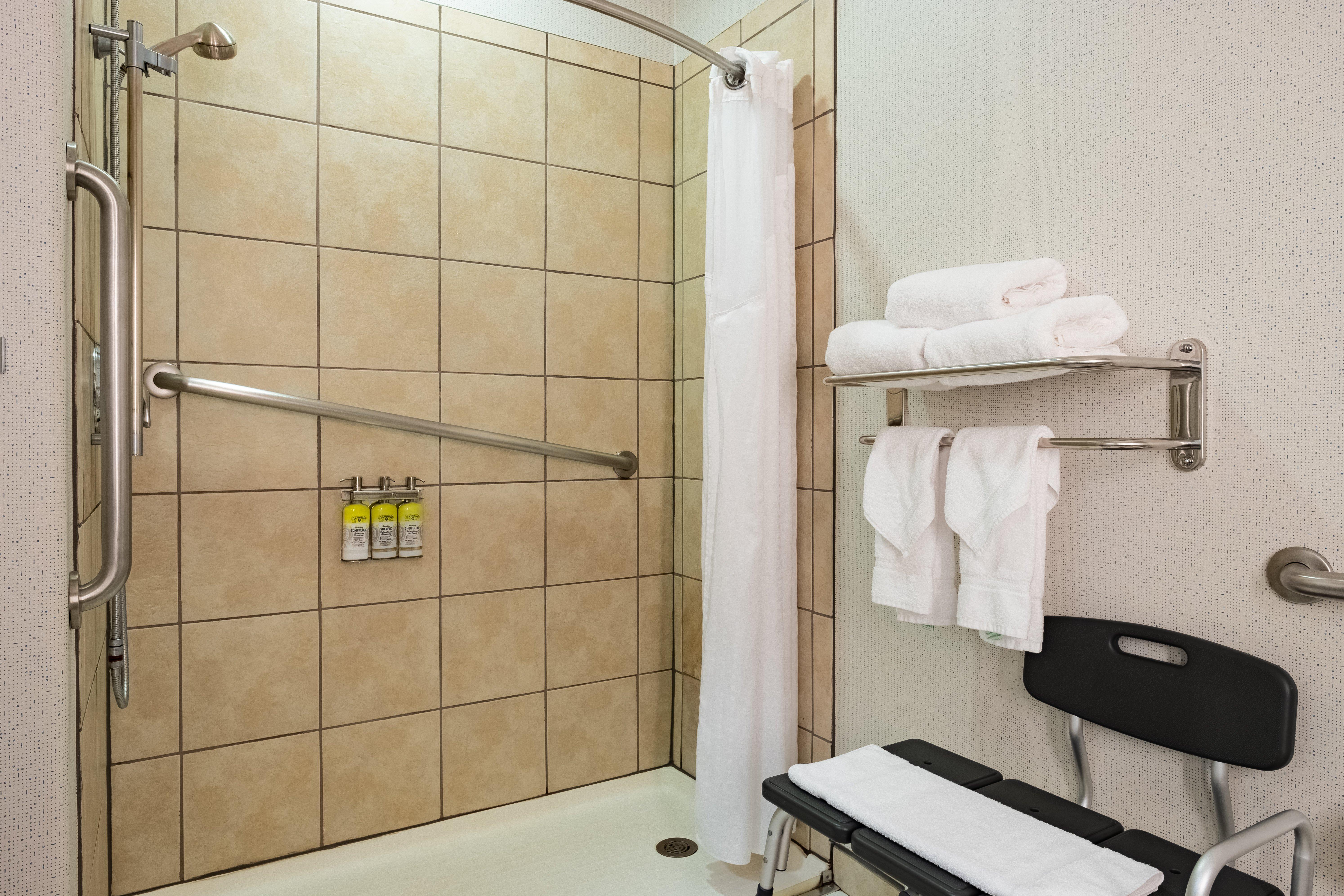 Holiday Inn Express Hotel & Suites Evanston By Ihg Extérieur photo
