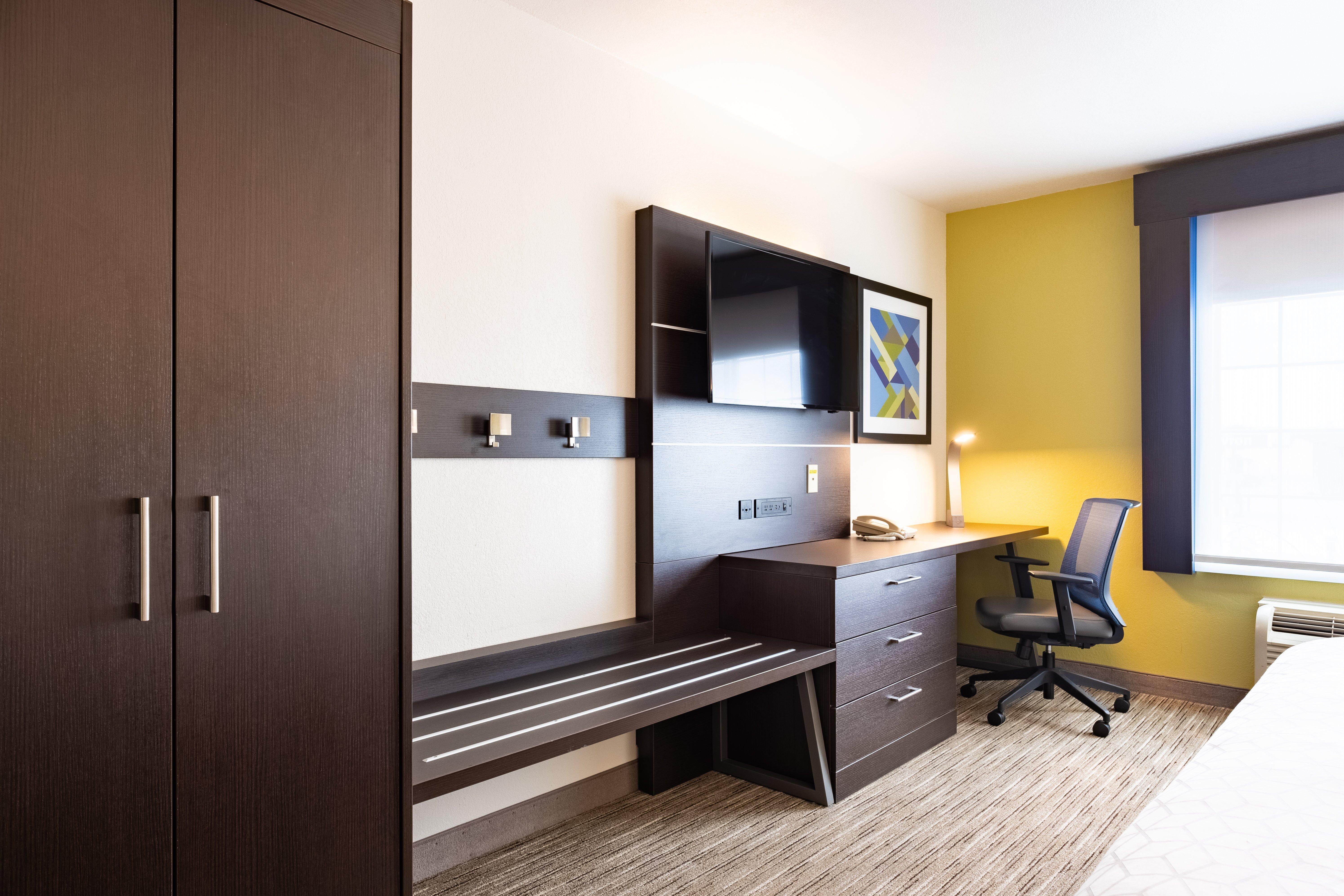 Holiday Inn Express Hotel & Suites Evanston By Ihg Extérieur photo