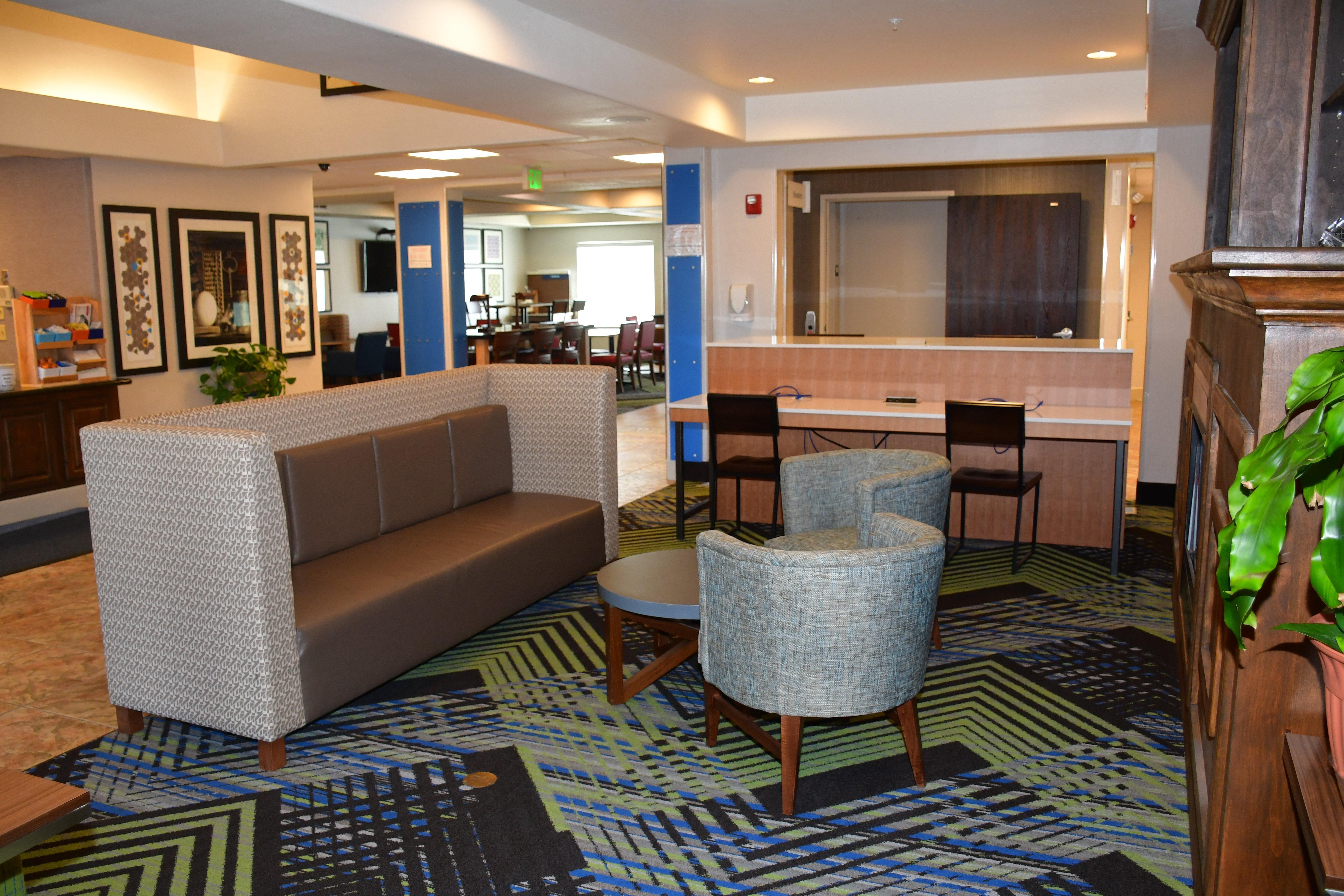 Holiday Inn Express Hotel & Suites Evanston By Ihg Extérieur photo