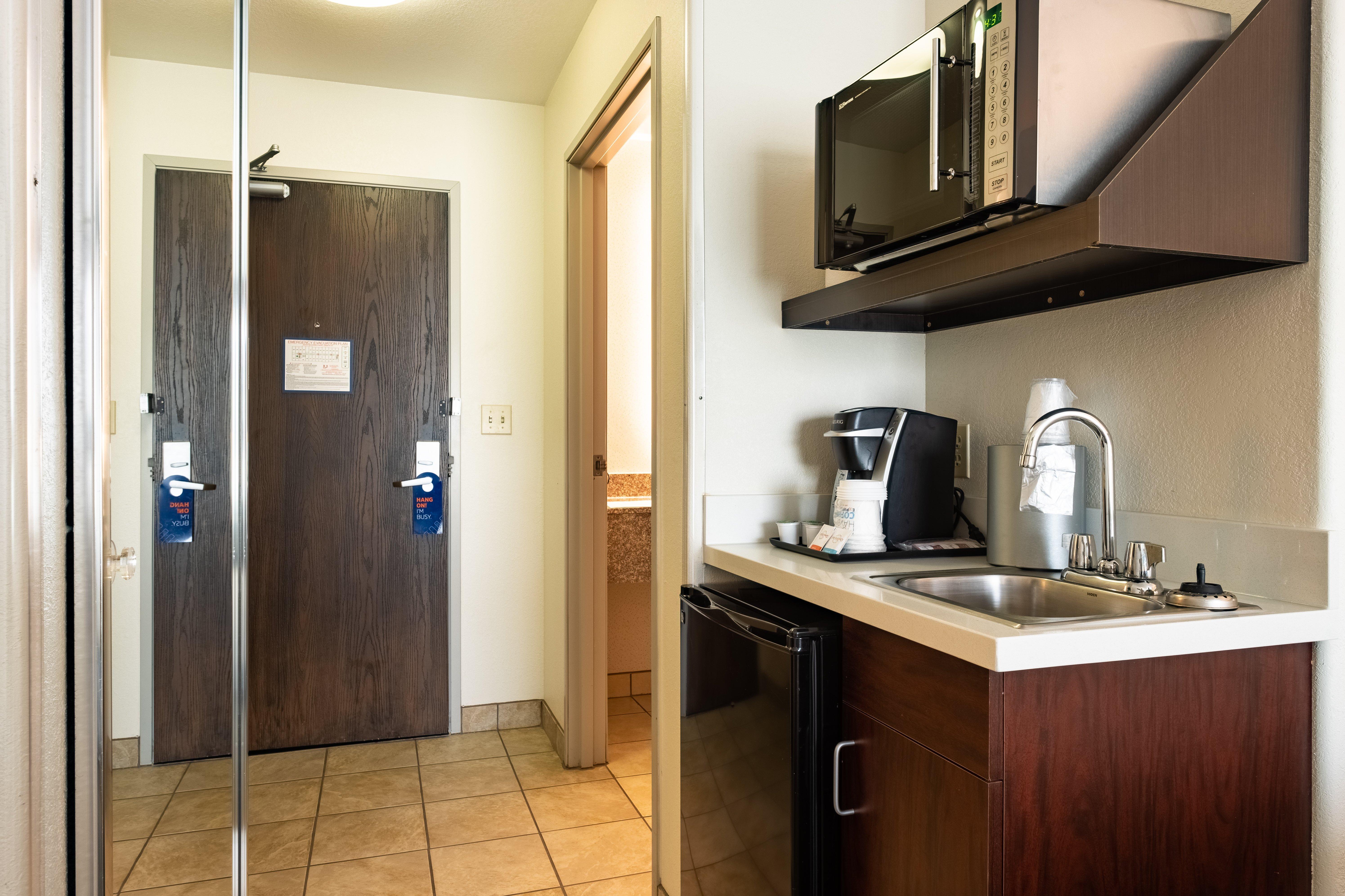 Holiday Inn Express Hotel & Suites Evanston By Ihg Extérieur photo