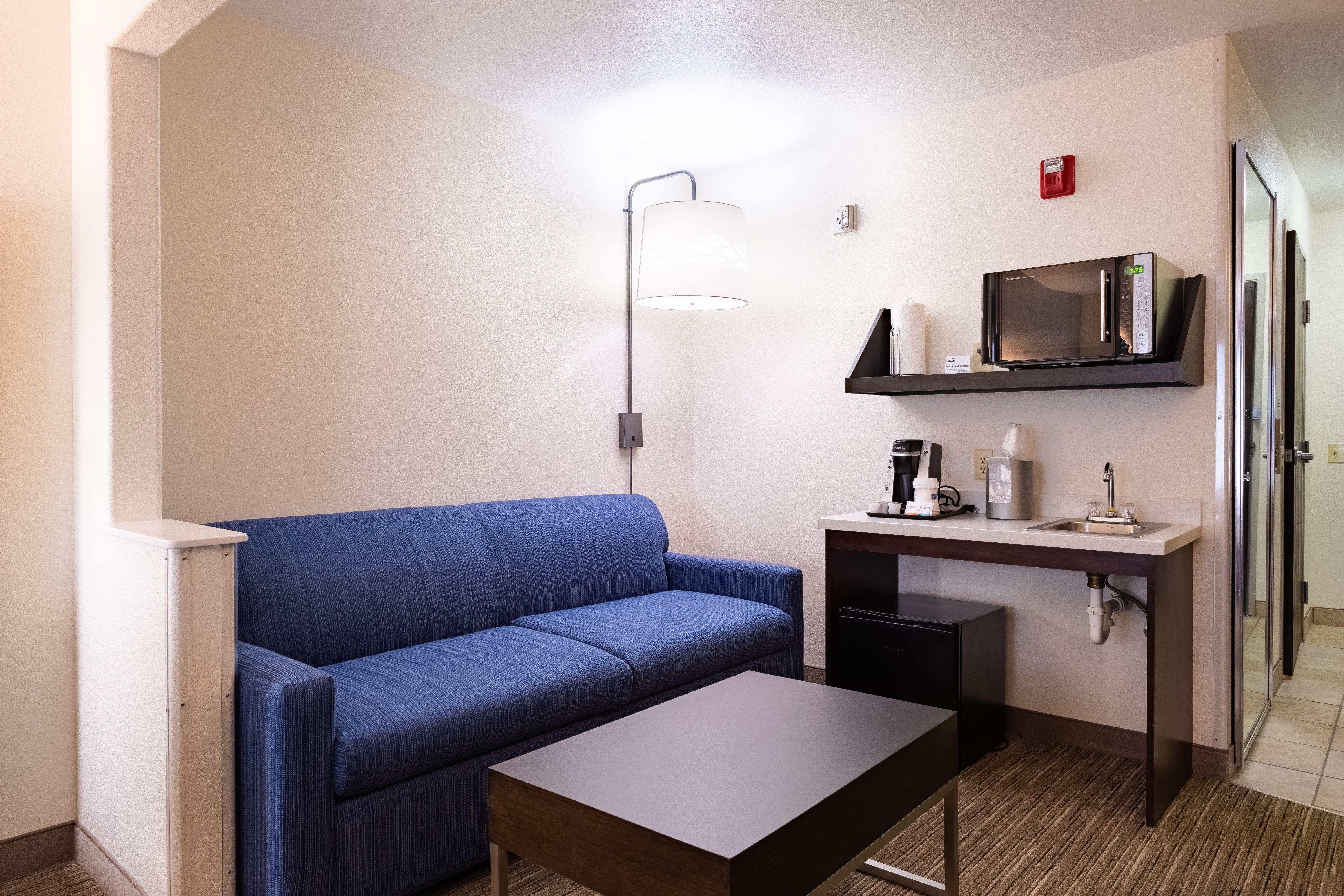 Holiday Inn Express Hotel & Suites Evanston By Ihg Extérieur photo