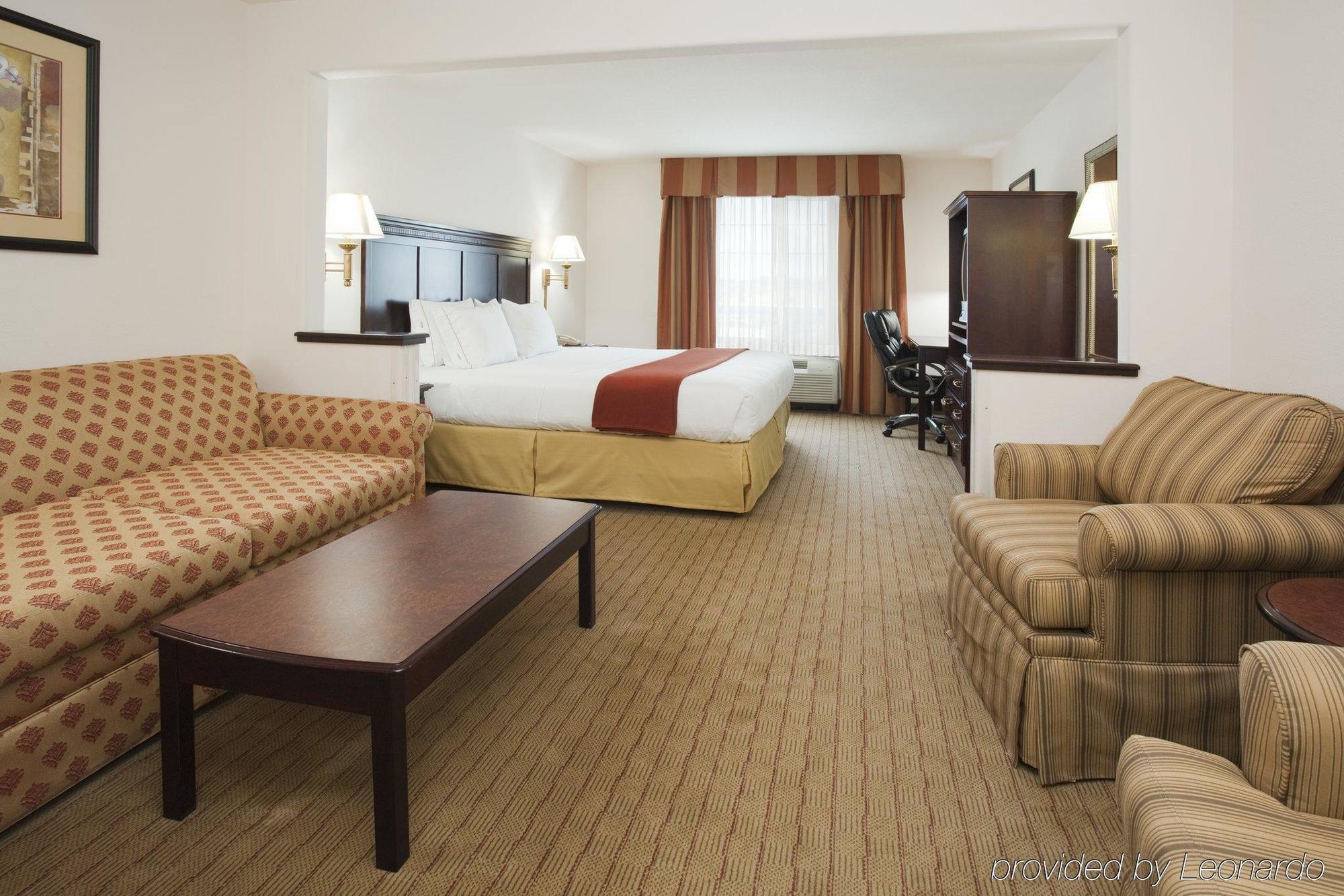 Holiday Inn Express Hotel & Suites Evanston By Ihg Chambre photo